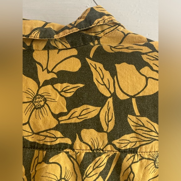 Vintage 70s Yellow Floral Button Up Blouse - Picture 13 of 15